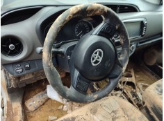 Recambio de volante para toyota yaris (_p13_) 1.5 hybrid (nhp130_) referencia OEM IAM   