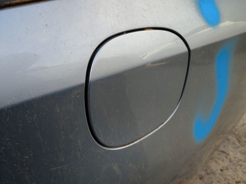 Recambio de tapa exterior combustible para toyota corolla station wagon (_e21_) 1.8 vvti hybrid (zwe219) referencia OEM IAM   