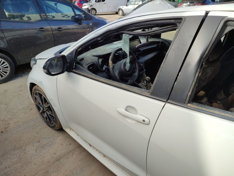 Recambio de puerta delantera izquierda para toyota yaris (_p21_, _pa1_, _ph1_) 1.5 hybrid (mxph10) referencia OEM IAM   