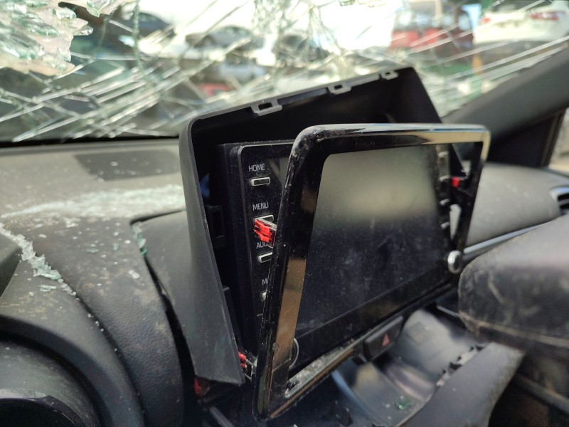 Recambio de sistema audio / radio cd para toyota yaris (_p21_, _pa1_, _ph1_) 1.5 hybrid (mxph10) referencia OEM IAM   