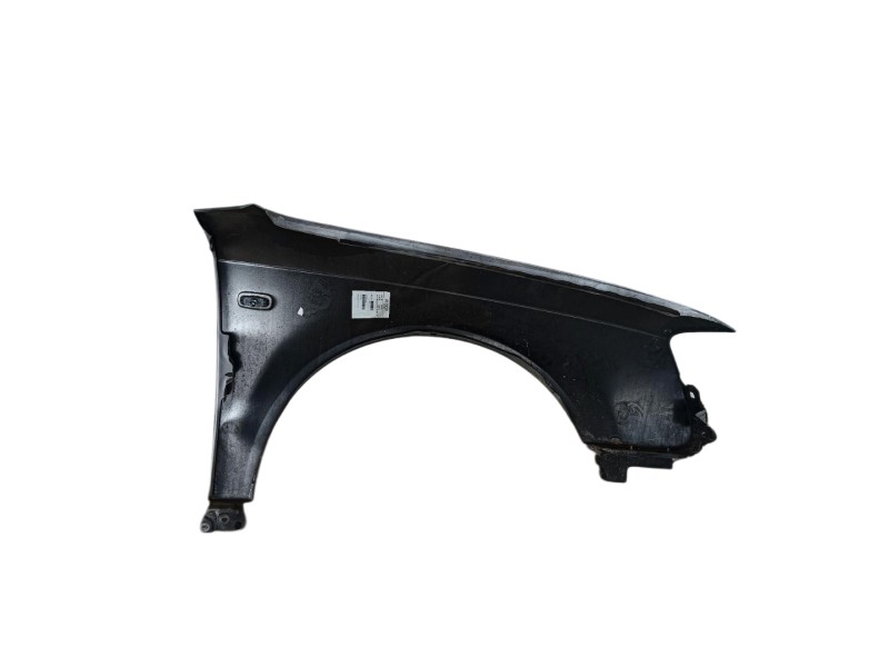 Recambio de aleta delantera izquierda para audi a4 b7 avant (8ed) 2.0 tdi referencia OEM IAM 8E0821105F  