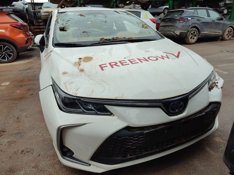 toyota corolla sedán (_e21_) del año 2023