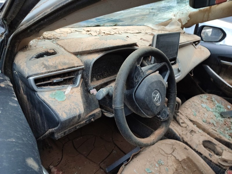 toyota corolla sedán (_e21_) del año 2023