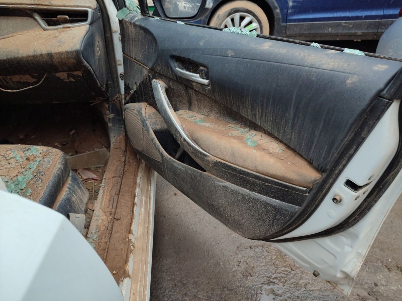 toyota corolla sedán (_e21_) del año 2023