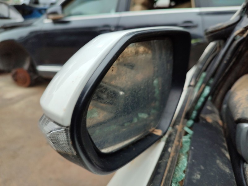 Recambio de retrovisor izquierdo para toyota corolla sedán (_e21_) 1.8 vvti hybrid (zwe211, mzea12) referencia OEM IAM   