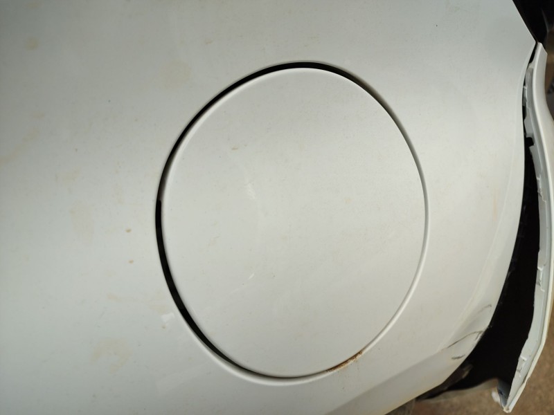 Recambio de tapa exterior combustible para toyota yaris (_p21_, _pa1_, _ph1_) 1.5 (mxpa11) referencia OEM IAM   