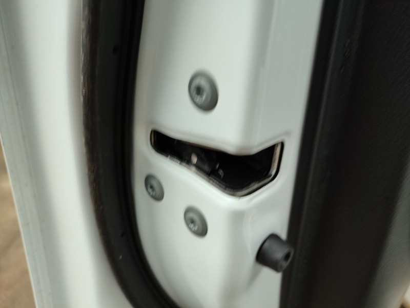 Recambio de cerradura puerta delantera izquierda para toyota yaris (_p21_, _pa1_, _ph1_) 1.5 (mxpa11) referencia OEM IAM   