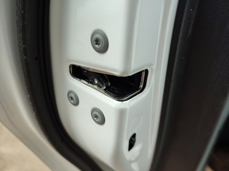 Recambio de cerradura puerta trasera izquierda para toyota yaris (_p21_, _pa1_, _ph1_) 1.5 (mxpa11) referencia OEM IAM   