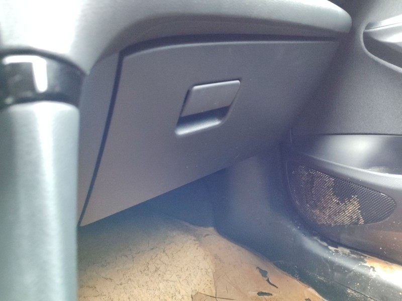 Recambio de guantera para toyota yaris (_p21_, _pa1_, _ph1_) 1.5 (mxpa11) referencia OEM IAM   