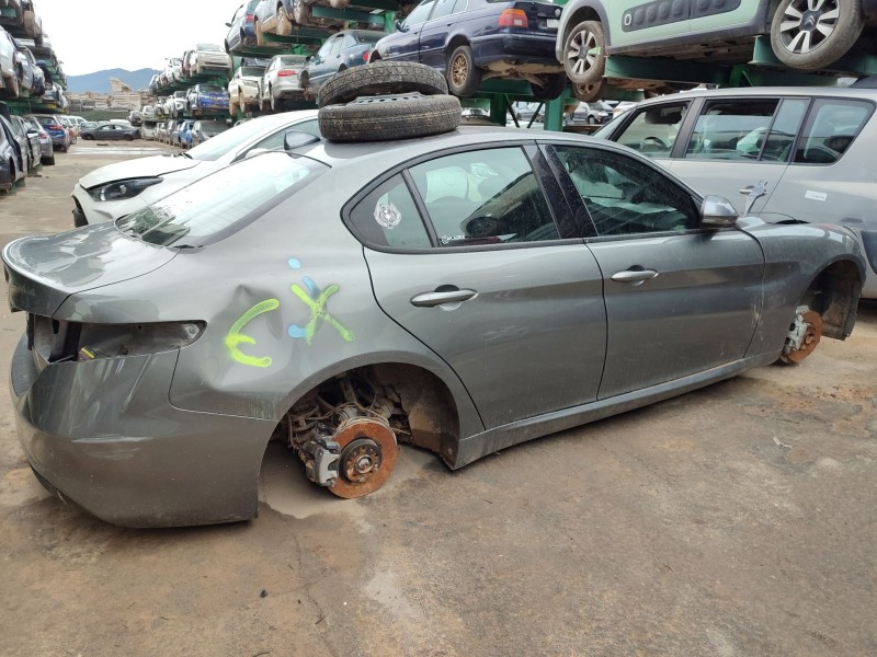 alfa romeo giulia (952_) del año 2018