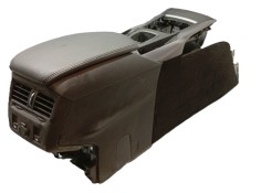 Recambio de apoyabrazos central para citroën ds5 1.6 bluehdi 120 referencia OEM IAM   