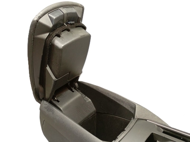 Recambio de apoyabrazos central para citroën ds5 1.6 bluehdi 120 referencia OEM IAM   