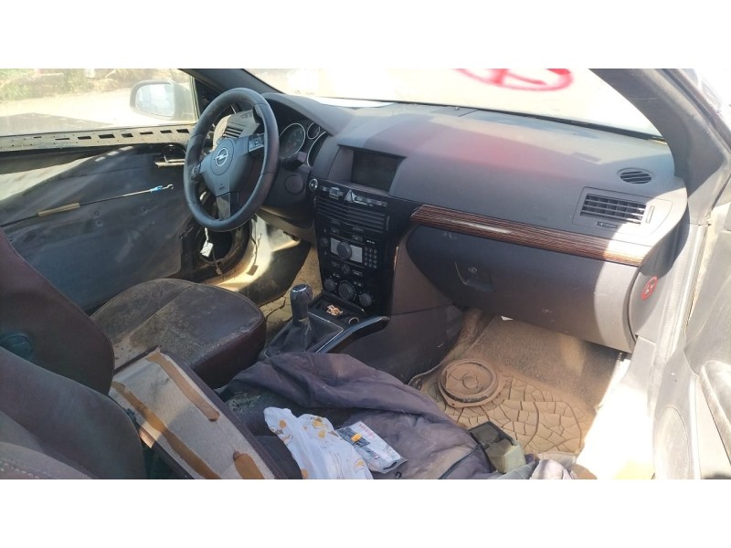 opel astra h twintop (a04) del año 2007