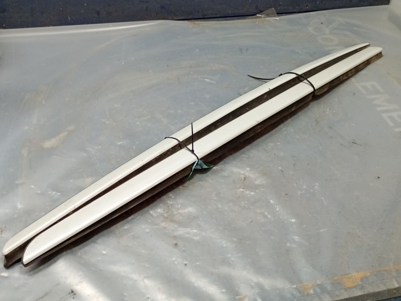 Recambio de molduras delanteras para citroën ds5 1.6 bluehdi 120 referencia OEM IAM   