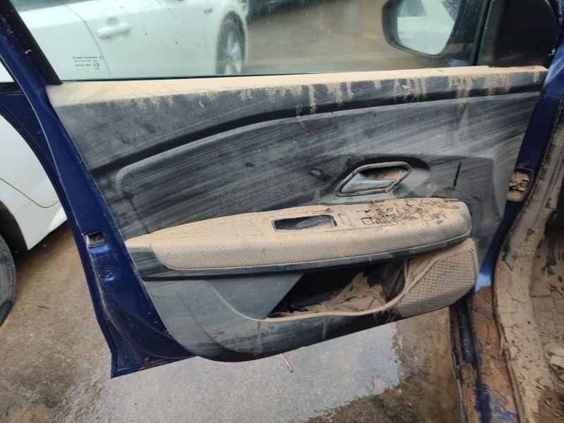 Recambio de guarnecido puerta delantera izquierda para dacia sandero iii 1.0 tce 90 referencia OEM IAM   