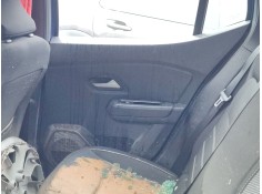 Recambio de guarnecido puerta trasera derecha para dacia sandero iii 1.0 tce 90 referencia OEM IAM    2