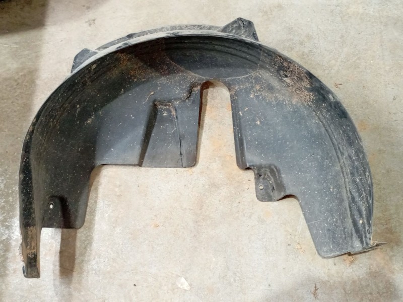 Recambio de paso de rueda trasero izquierdo para volkswagen t-roc (a11, d11) 1.0 tsi referencia OEM IAM   