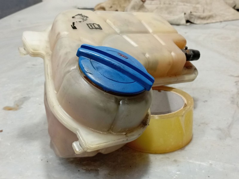 Recambio de deposito expansion para audi a4 b7 avant (8ed) 2.0 tdi referencia OEM IAM   