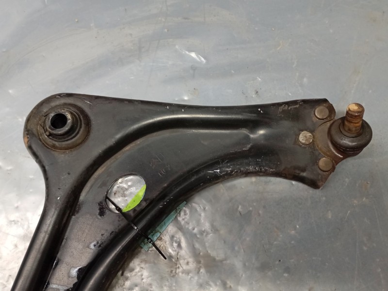 Recambio de brazo suspension inferior delantero derecho para peugeot 208 i (ca_, cc_) 1.6 bluehdi 100 referencia OEM IAM   