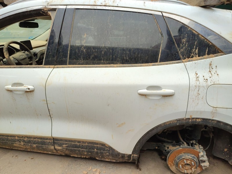 Recambio de puerta trasera izquierda para ford kuga iii (dfk) 2.5 duratec plug-in-hybrid referencia OEM IAM   