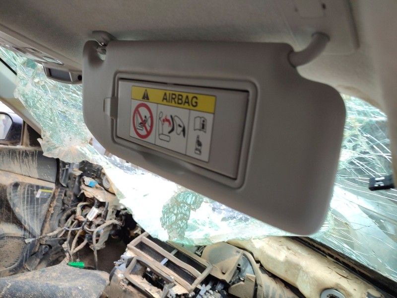 Recambio de parasol derecho para citroën c4 iii (ba_, bb_, bc_) 1.5 bluehdi 130 (bbyhzb) referencia OEM IAM   