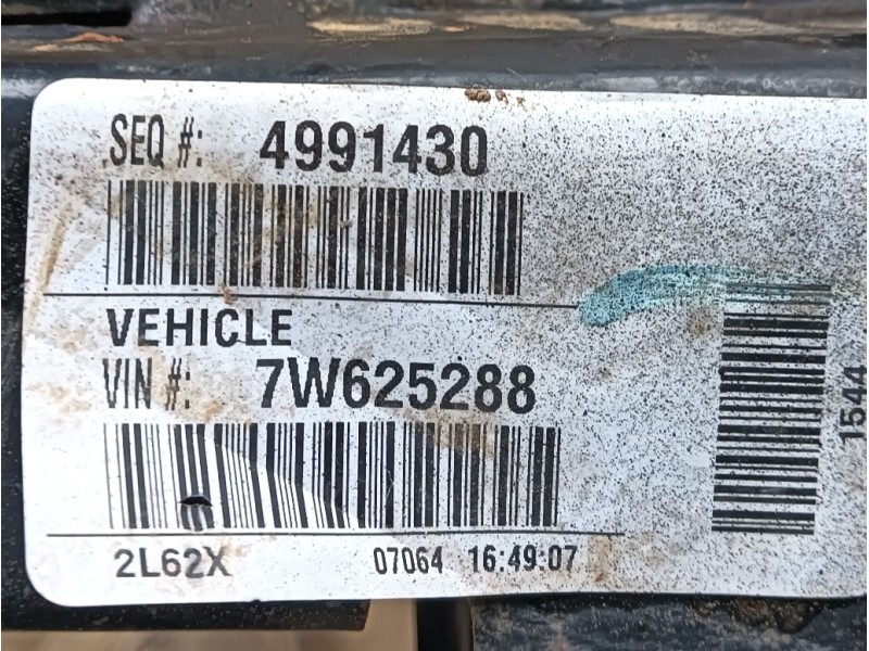 Recambio de puente delantero para dodge nitro 2.8 crd 4wd referencia OEM IAM 52109905AE  