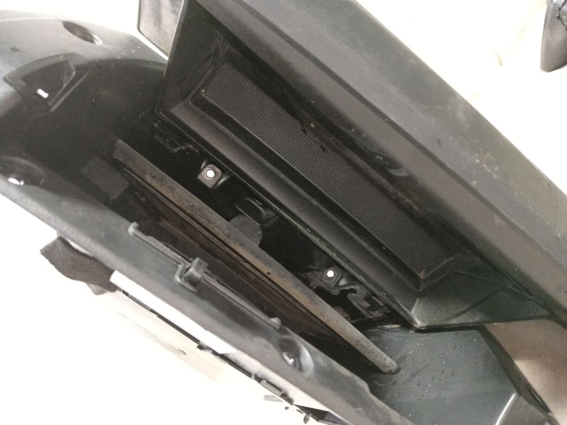 Recambio de guantera para volvo v40 hatchback (525) d2 referencia OEM IAM 1284503 39840912 