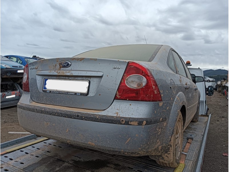 ford focus ii sedán (db_, fch, dh) del año 2005