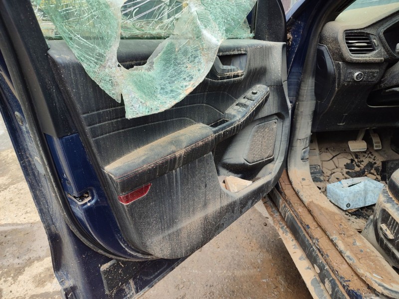 ford kuga iii (dfk) del año 2023