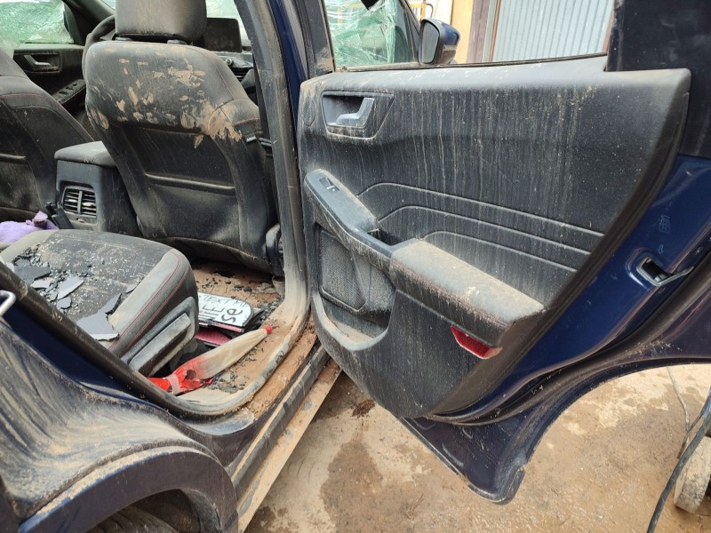 ford kuga iii (dfk) del año 2023