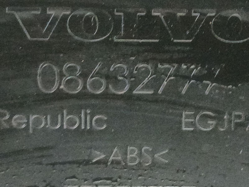 Recambio de apoyabrazos central para volvo v40 hatchback (525) d2 referencia OEM IAM  01302307 