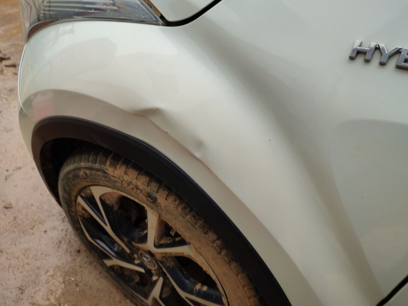 Recambio de aleta delantera izquierda para toyota c-hr (_x1_) 1.8 hybrid (zyx10_, zyx11_) referencia OEM IAM   