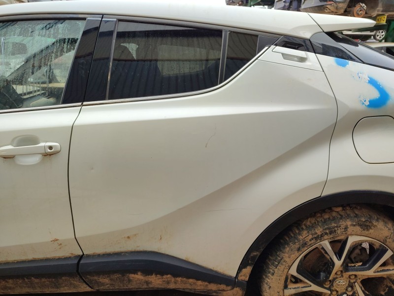 Recambio de puerta trasera izquierda para toyota c-hr (_x1_) 1.8 hybrid (zyx10_, zyx11_) referencia OEM IAM   