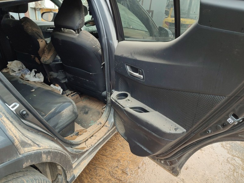 toyota c-hr (_x1_) del año 2020