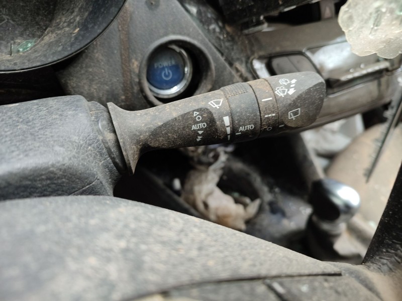 Recambio de mando limpia para toyota c-hr (_x1_) 1.8 hybrid (zyx10_, zyx11_) referencia OEM IAM   