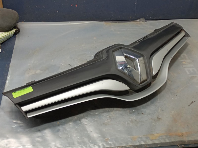 Recambio de rejilla delantera para renault kangoo express (fw0/1_) 1.5 dci 75 (fw07, fw10, fw04) referencia OEM IAM   