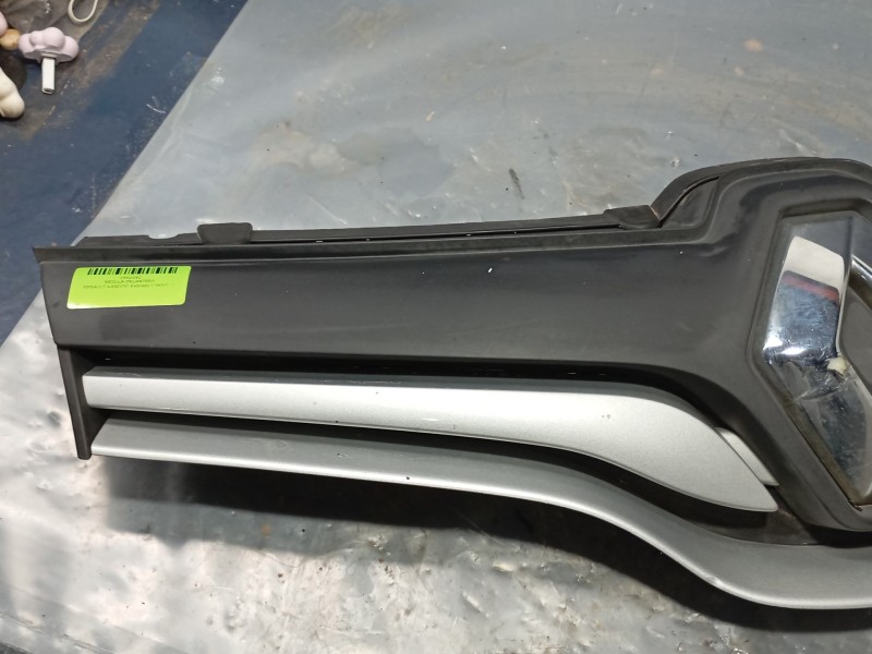 Recambio de rejilla delantera para renault kangoo express (fw0/1_) 1.5 dci 75 (fw07, fw10, fw04) referencia OEM IAM   