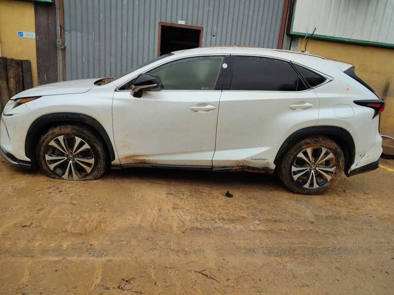 lexus nx (_z1_) del año 2020