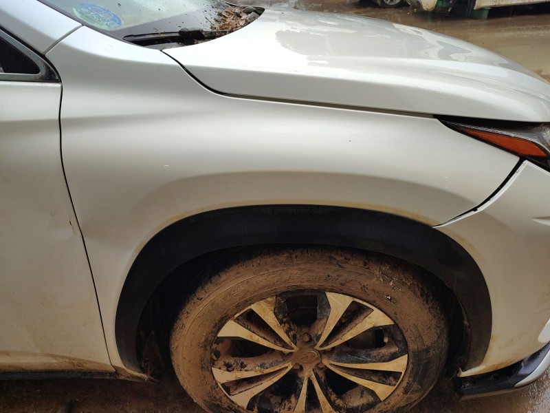 Recambio de aleta delantera derecha para lexus nx (_z1_) 300h awd (ayz15) referencia OEM IAM   