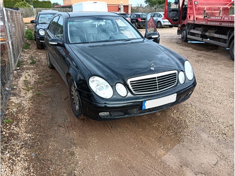 mercedes-benz clase e (w211) del año 2004