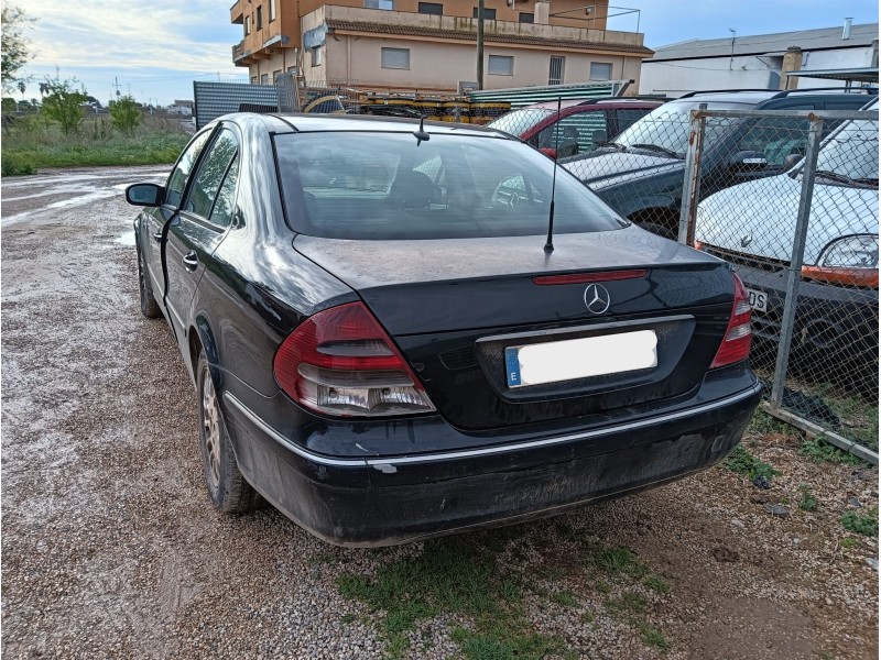 mercedes-benz clase e (w211) del año 2004