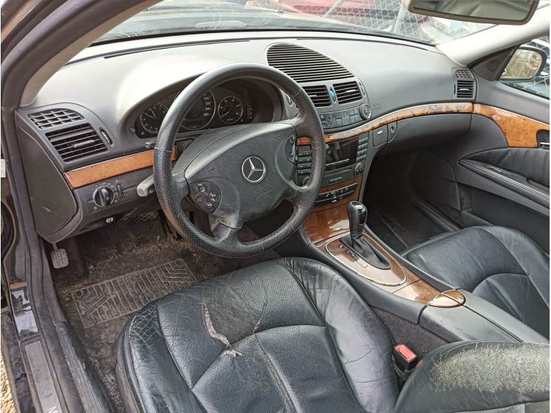 mercedes-benz clase e (w211) del año 2004