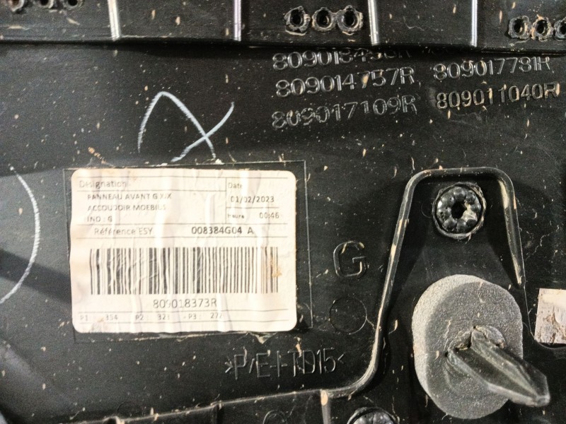 Recambio de guarnecido puerta delantera izquierda para dacia sandero iii 1.0 tce 90 referencia OEM IAM   