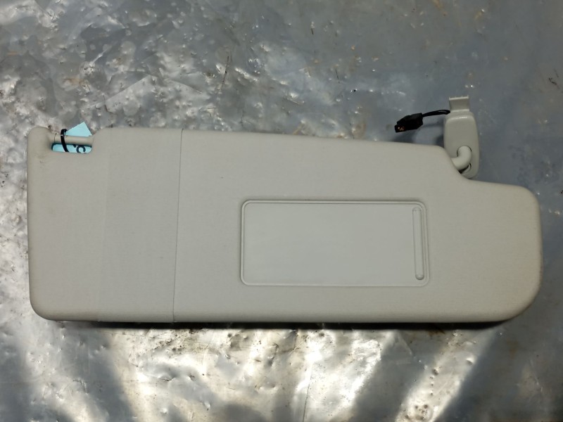 Recambio de parasol izquierdo para volkswagen polo iv (9n_, 9a_) 1.4 tdi referencia OEM IAM   