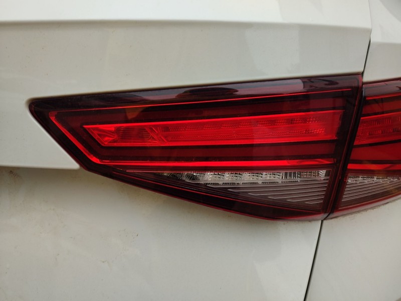 Recambio de piloto trasero derecho interior para seat ateca (kh7, khp) 2.0 tdi referencia OEM IAM   