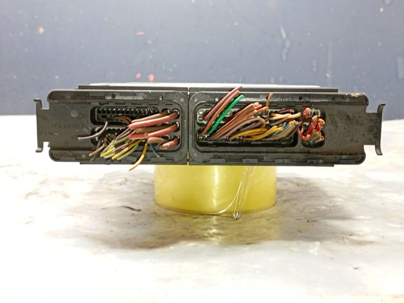 Recambio de centralita motor uce para bmw 3 compact (e46) 320 td referencia OEM IAM   