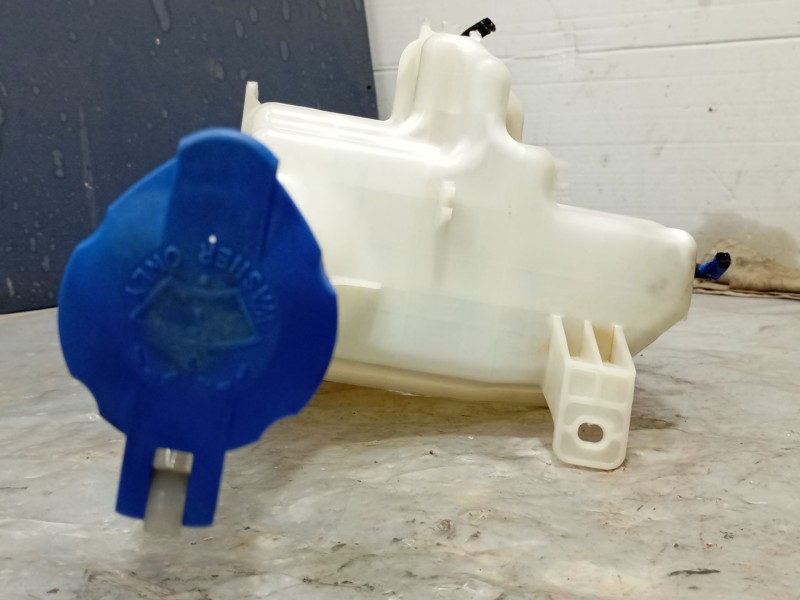 Recambio de deposito limpia para hyundai ix35 (lm, el, elh) 1.7 crdi referencia OEM IAM   