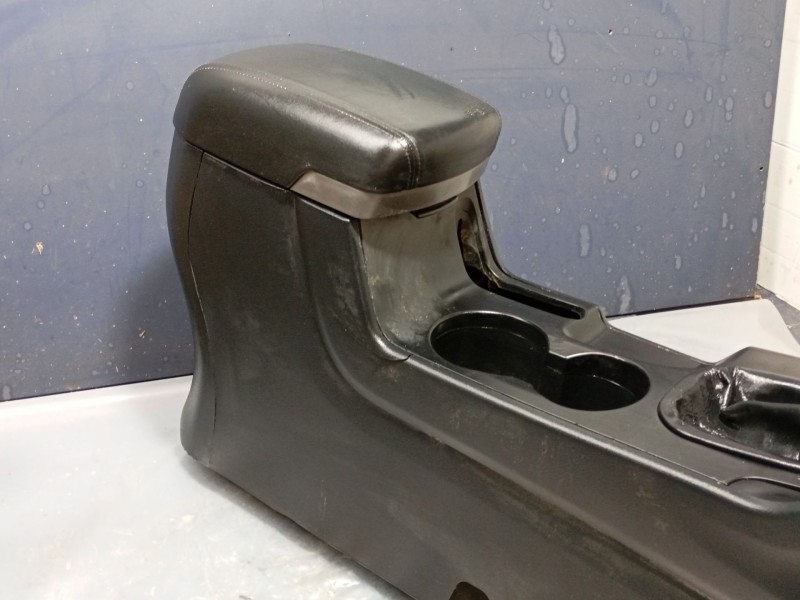 Recambio de apoyabrazos central para hyundai ix35 (lm, el, elh) 1.7 crdi referencia OEM IAM   