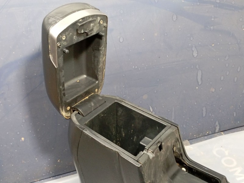 Recambio de apoyabrazos central para hyundai ix35 (lm, el, elh) 1.7 crdi referencia OEM IAM   