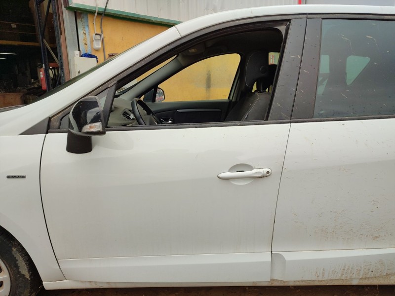 Recambio de puerta delantera izquierda para renault scénic iii (jz0/1_) 1.5 dci referencia OEM IAM   